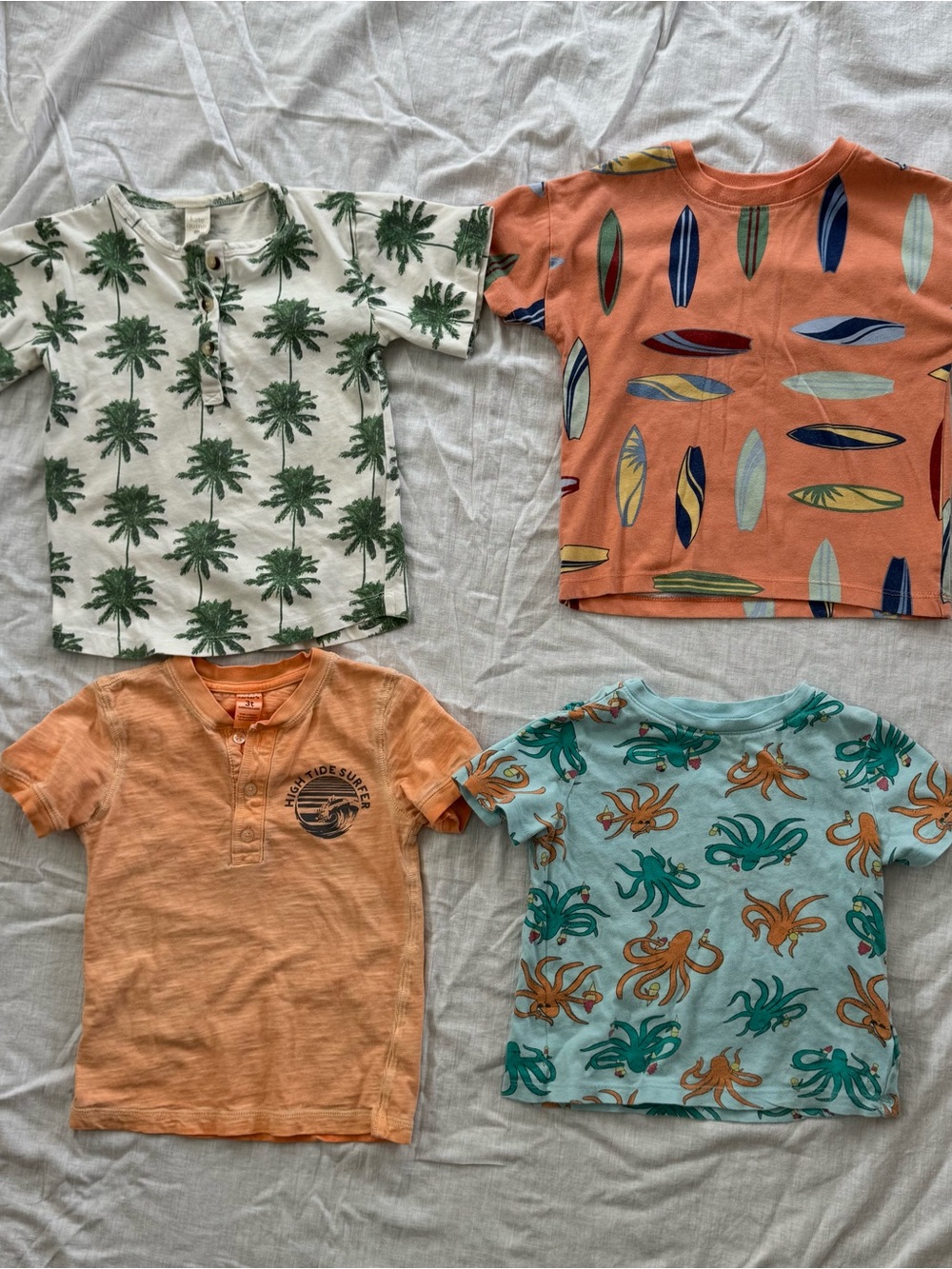 kate quinn Orange Surfboard Print Short Sleeve Tee